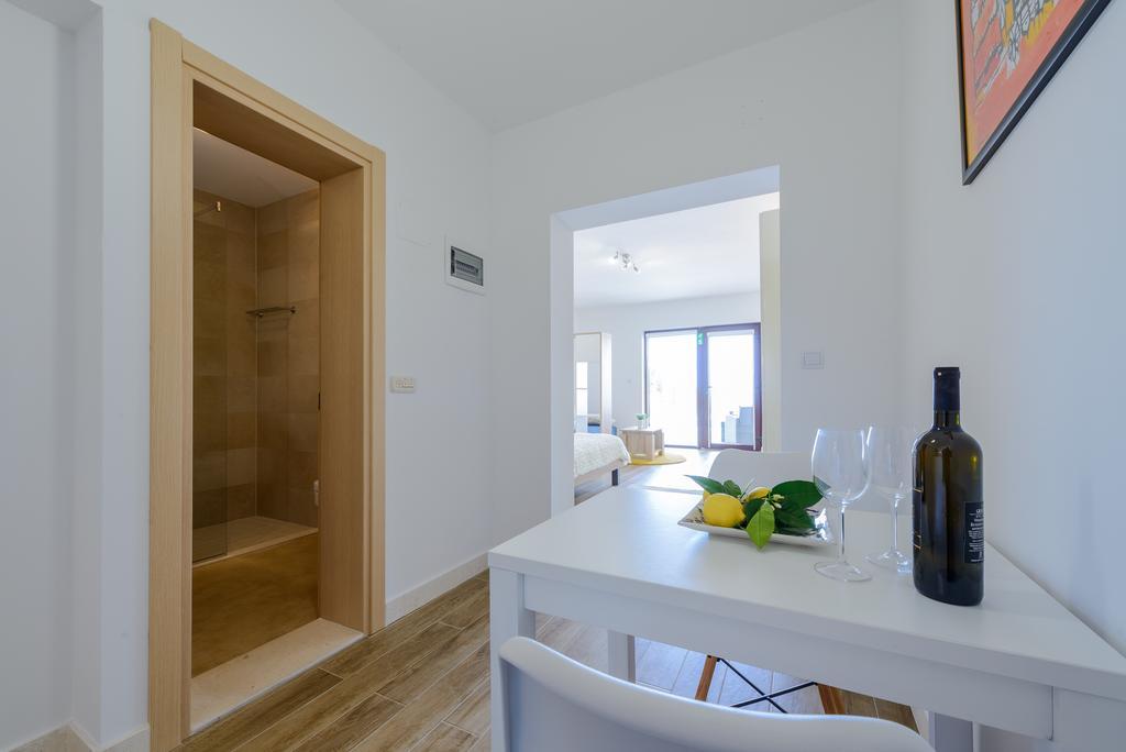 Tandem Apartments With Swimming Pool Cavtat Exteriör bild
