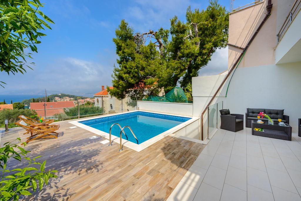 Tandem Apartments With Swimming Pool Cavtat Exteriör bild