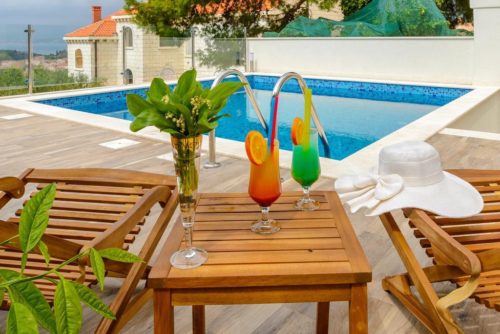 Tandem Apartments With Swimming Pool Cavtat Exteriör bild