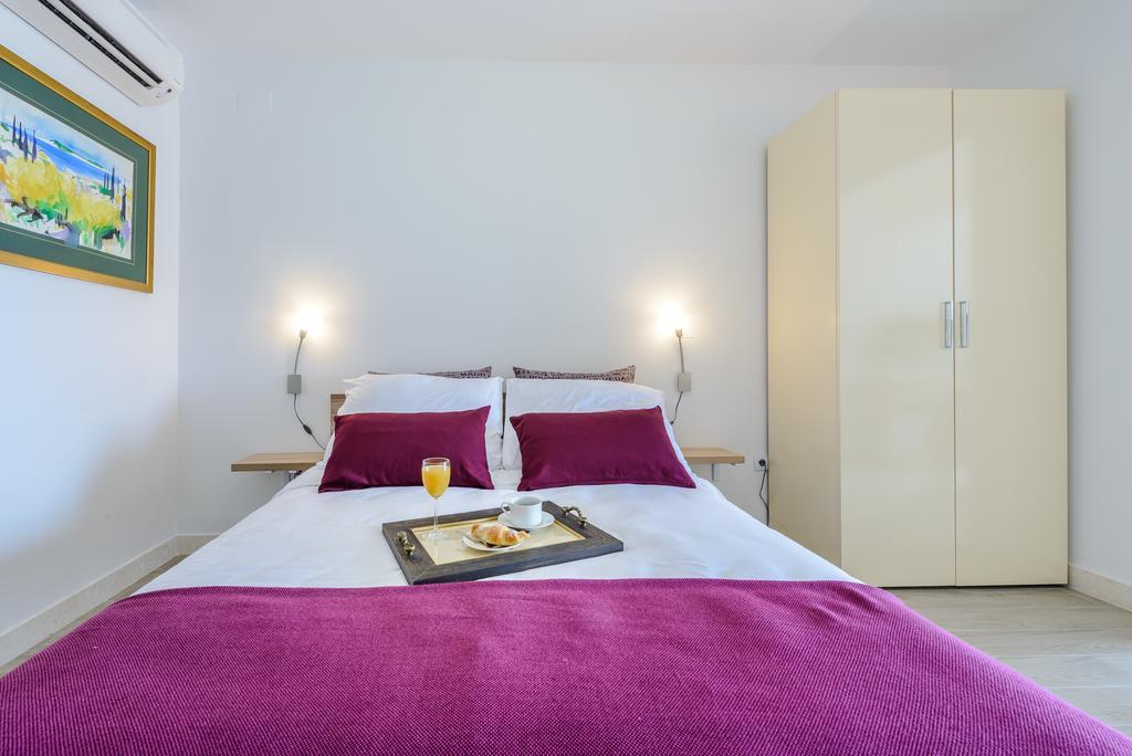 Tandem Apartments With Swimming Pool Cavtat Exteriör bild